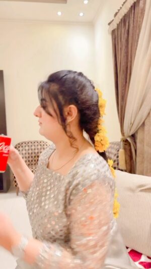Ayesha Pervez Instagram - drop ❤️
