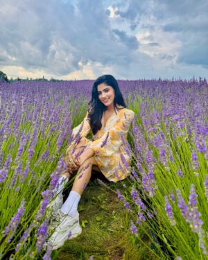 Ayra Bansal Instagram - Fields of lavender and endless serenity. 
.
.
#ayrabansal #kelsolavender #newpost #canadatoronto🇨🇦