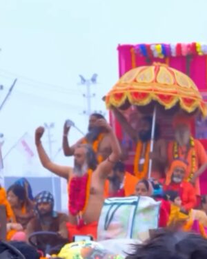 Ayra Bansal Instagram - A once-in-a-lifetime experience! Immersing myself in the spiritual splendor of Mahakumbh Mela in Prayagraj. The Maha Kumbh is a form of Poorna Kumbh which is held once in 144 years. Words fall short to describe the feeling of taking a holy dip at the Triveni Sangam during the Mahakumbh . Standing at the confluence of the Ganga, Yamuna, and Saraswati, I felt an indescribable sense of peace and gratitude, as if the sacred waters were washing away not just physical impurities but every worry and burden within.
This is more than a tradition; it’s a spiritual awakening, a moment where you connect with the divine and with yourself. I could feel the energy of countless devotees all united by faith and hope, which made the experience even more powerful.
I am so grateful to be a part of this incredible journey, surrounded by the beauty of our culture and spirituality. This snan has left me feeling rejuvenated, humbled, and more connected to my roots than ever before.
#MahakumbhJourney #TriveniSangam #HolySnan
#FaithAndDevotion #SacredWaters #SpiritualVibes
#JourneyToDivinity #SoulCleansing
#KumbhMela #Prayagraj #SpiritualAwakening#MahakumbhMela#GangesRiver#SpiritualJourney#KumbhMela #SpiritualGrowth#MahakumbhMela #Prayagraj #FestivalVibes #ayrabansal #newpost #prayagraj2025