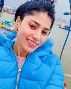 Actress Ayra Bansal HD Photos and Wallpapers January 2025
