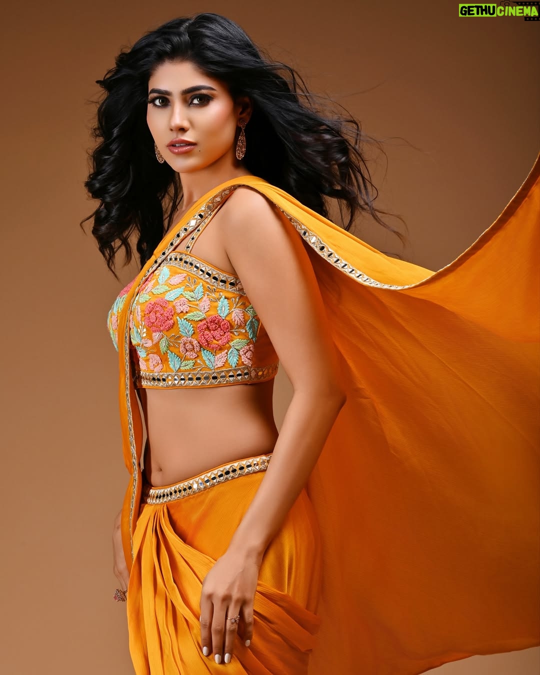 Ayra Bansal - 74.7K Likes - “Grace wrapped in six yards of elegance ✨ 
Photography; @mannitmani 
Makeup & hair; @makeupby_nistha 
Styled by ; @ayra_star123 
#SareeNotSorry #TimelessTradition #ayrabansal #instagood