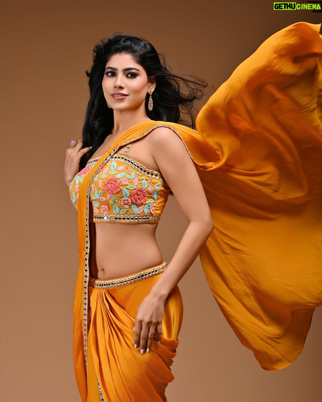 Ayra Bansal - 74.7K Likes - “Grace wrapped in six yards of elegance ✨ 
Photography; @mannitmani 
Makeup & hair; @makeupby_nistha 
Styled by ; @ayra_star123 
#SareeNotSorry #TimelessTradition #ayrabansal #instagood