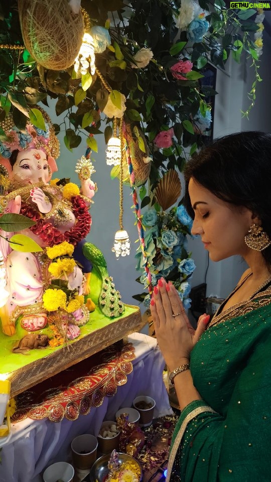 Ayra Sharma - 357 Likes - Best time of the year!! 😍🙏❤️

#ganpatibappamorya