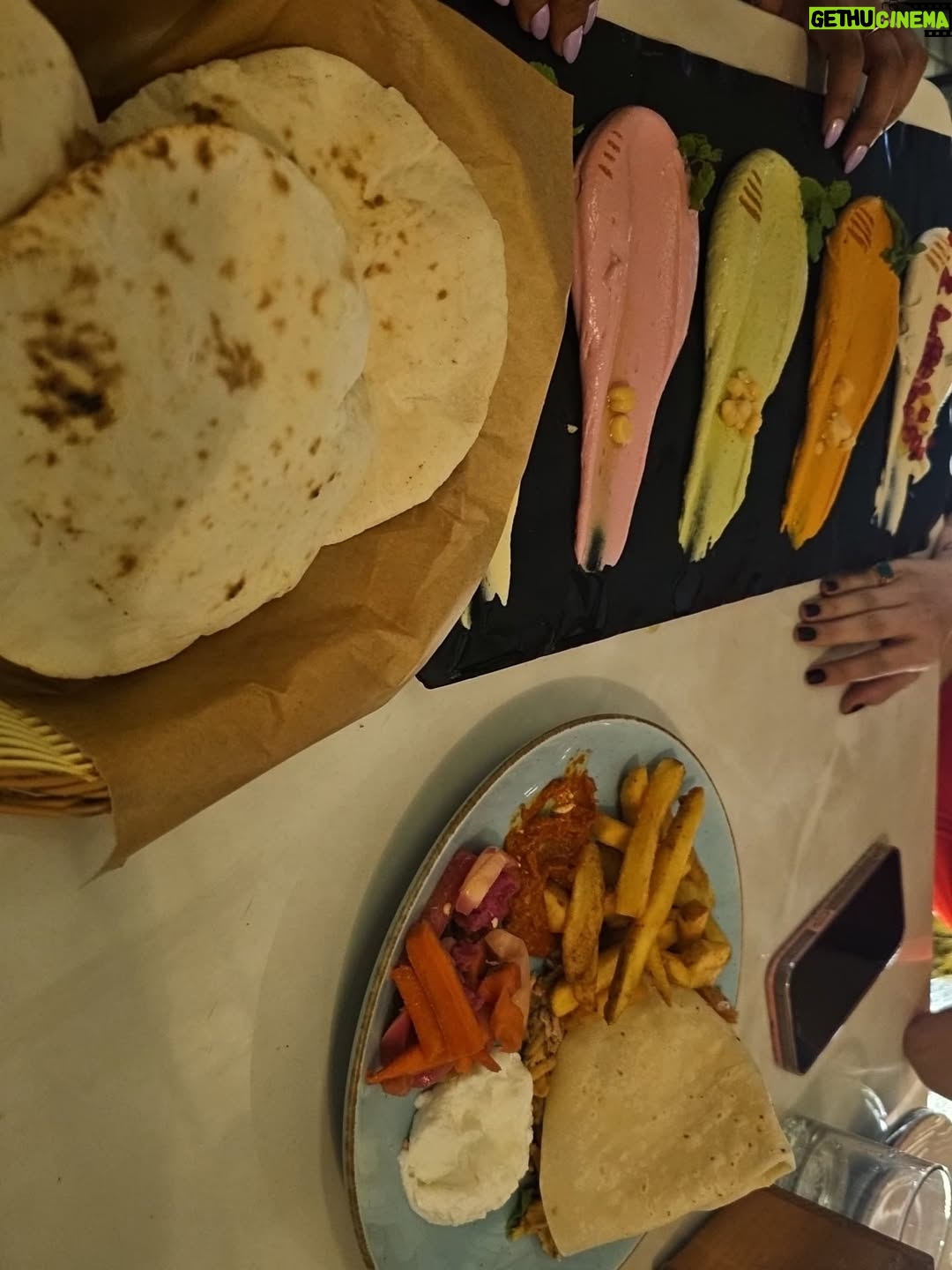 Ayra Sharma - 753 Likes - About last nite 🍽 💙