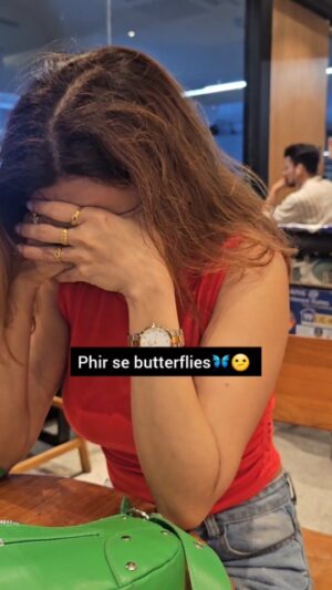Ayra Sharma Instagram - Kyuki thappad se nahi sahab..Pyar se darr lagta hai🙃
#reels #reelsinstagram #reelsvideo #fyp #ayrasharma #reality