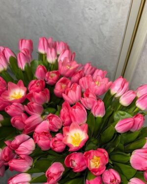 Aysanem Yusupova Instagram - Bayram muborak bolsin gozallarim🌷