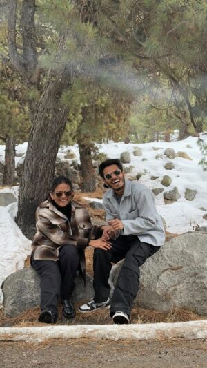 Ayushi Shukla Instagram - Tag your favourite travel partner mine is @prabalbhatt16 🤧
.
.
Jb bhi next trip plan kro abba ko ye video dikhao or successful trip k liye @deyortrips se sampark kre 🫶