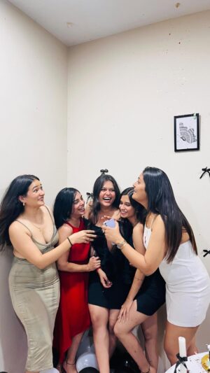 Ayushi Shukla Instagram - When you are the only Pandit in your Group 🤣🤣