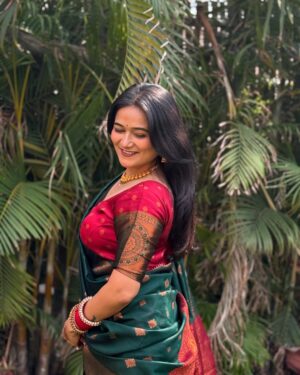 Ayushi Shukla Instagram - POV bhen ki shadi h ❤️