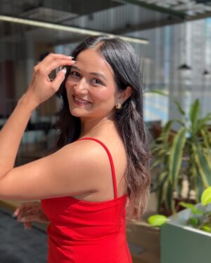 Ayushi Shukla Instagram - Laal pari maidan khadi 🚩