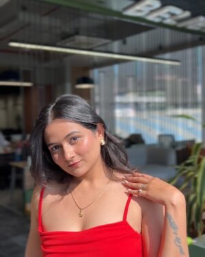 Ayushi Shukla Instagram - Laal pari maidan khadi 🚩