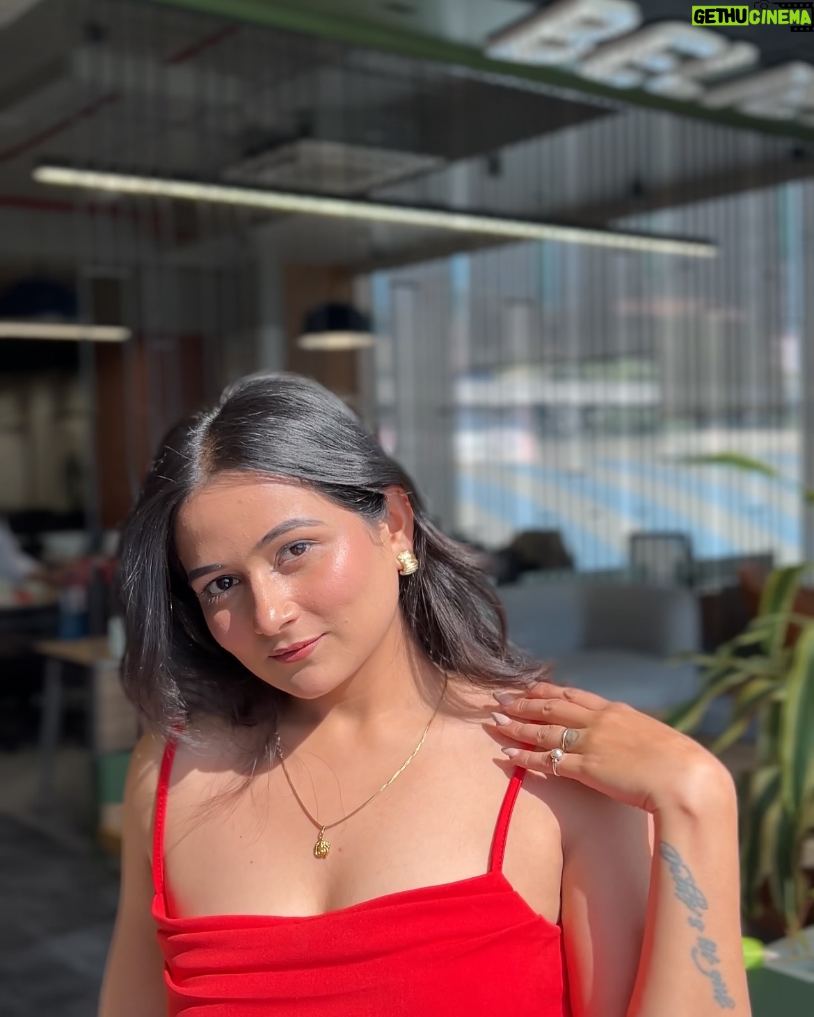 Ayushi Shukla - 53.2K Likes - Laal pari maidan khadi 🚩