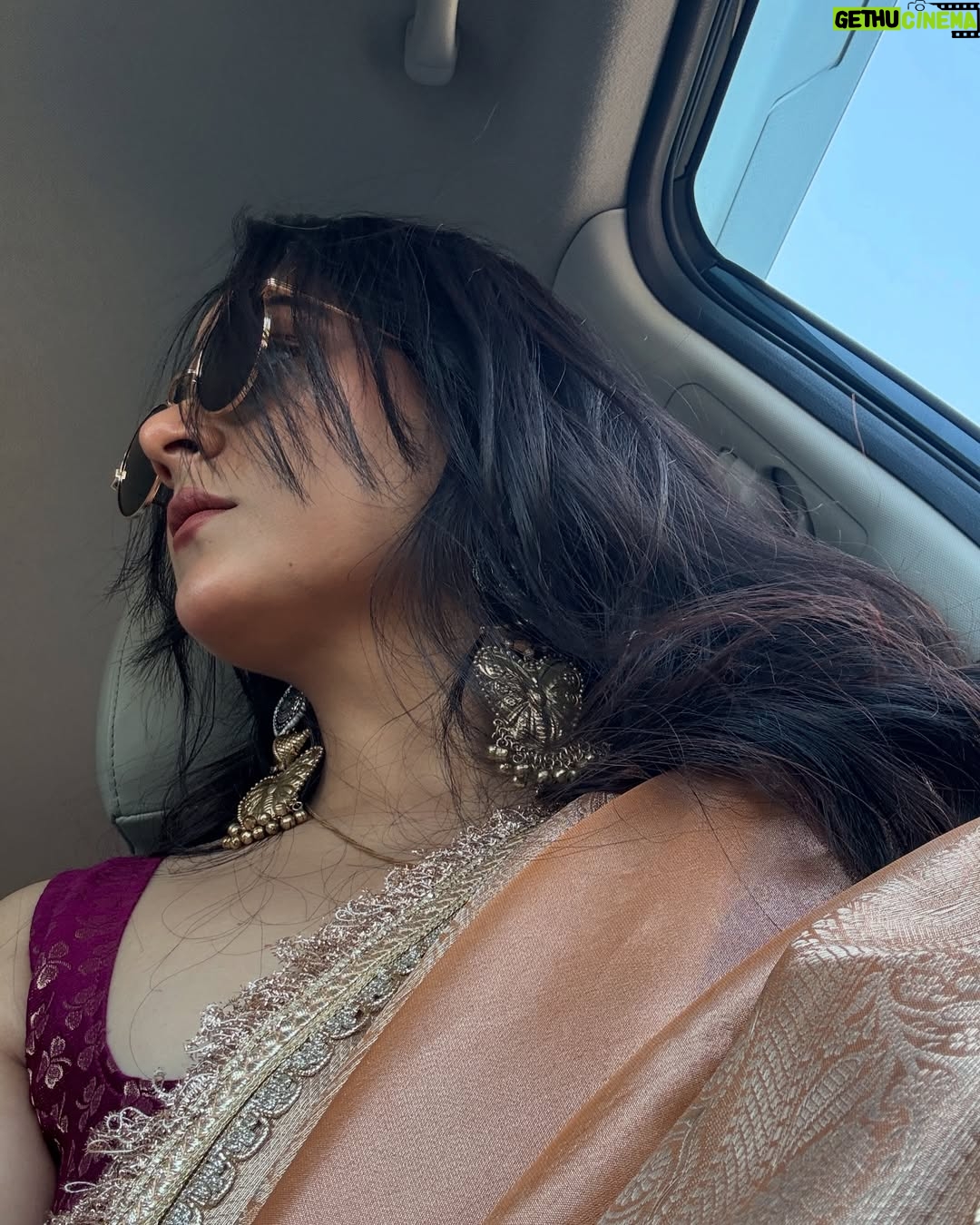 Ayushi Shukla - 221.7K Likes - ❤️