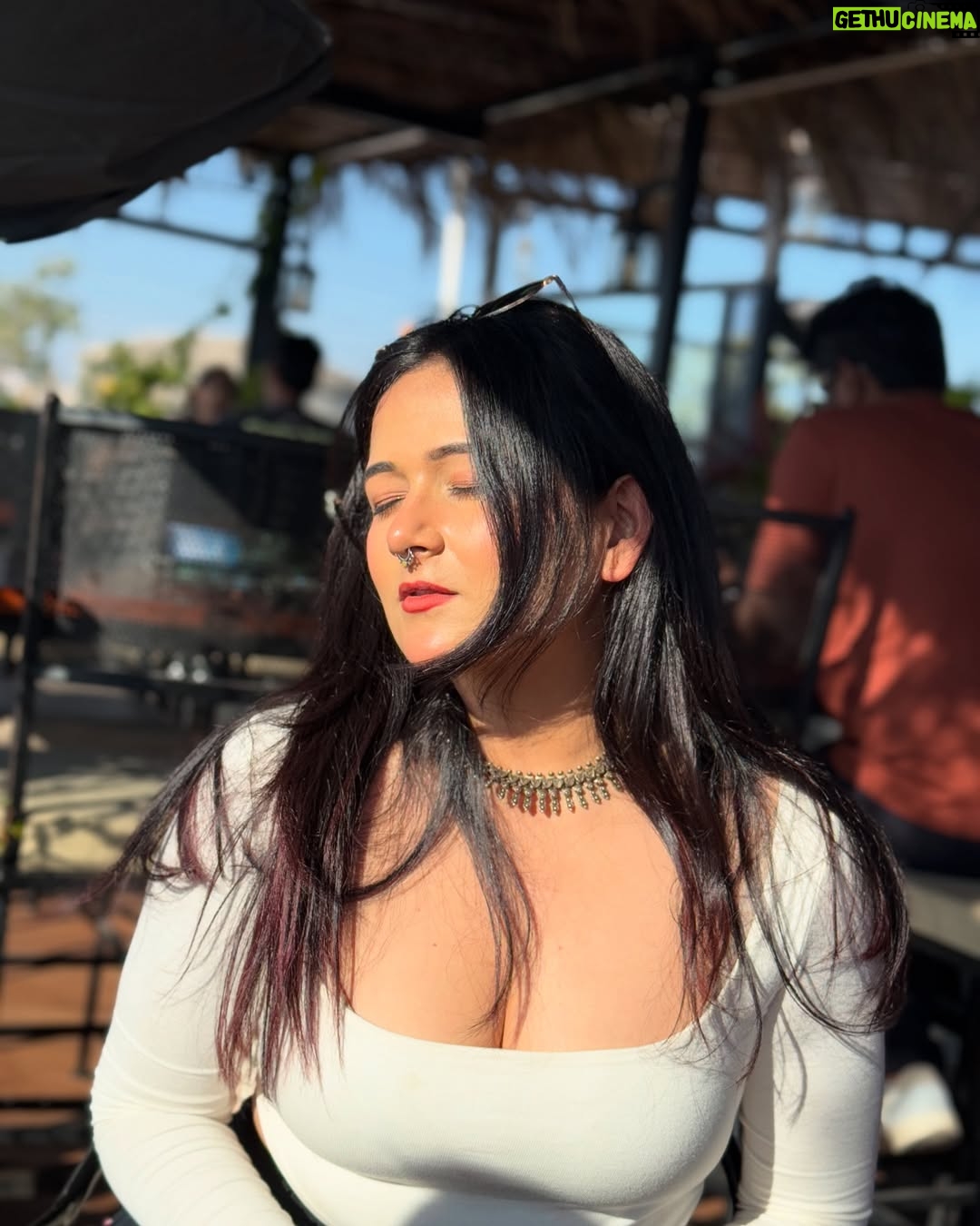 Ayushi Shukla - 92.4K Likes - Udaipur aa gye h kyaaa??