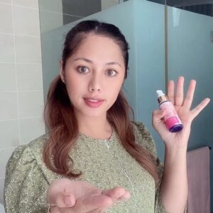 Azar Azmi Instagram - Sampai nak terkeluar bijik mata aku 😂
Tak gitewwww???
😂🤣😂🤣
.
.
.
#snowysanitizer
#moistureglowessence
#moistchoxcake
@snowybyazarazmi
@snowybakeree
@pristineimprint
#kautungguakudatang
#donthatespreadlove
Open agent stockist
Whatsapp 0174442464
Masalah skin tak sudah2,
Mai whatsapp kaki…
0133662616