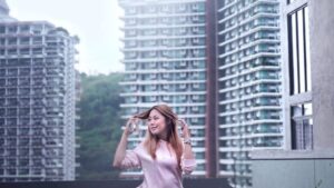 Azar Azmi Instagram - The beauty of life
And good health lead us to
Positive things in every angle…
Beauty of confident
Living in good health
Stay away from crowded place
The omicron transformers is everywhere 😂
#snowysanitizer first
😘
Be kind
Be true
Be you
@snowybyazarazmi
@snowybakeree
@azarazmicosmeticshq
#kautungguakudatang
#donthatespreadlove
#snowybyazarazmi
#snowybakeree