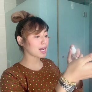 Azar Azmi Instagram - Tahu tak apa beza rentas dan rentan?
😂🤣😂
#peacenowar
#kautungguakudatang
#donthatespreadlove
#snowysanitizer
@snowybyazarazmi
@snowybakeree