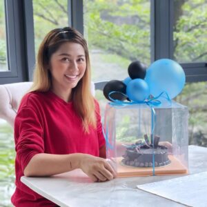 Azar Azmi Instagram - Saya ada buat cake untuk awak 😜
.
.
.
.
@snowybakeree
@snowybyazarazmi
@azarazmicosmeticshq
#donthatespreadlove
#kautungguakudatang