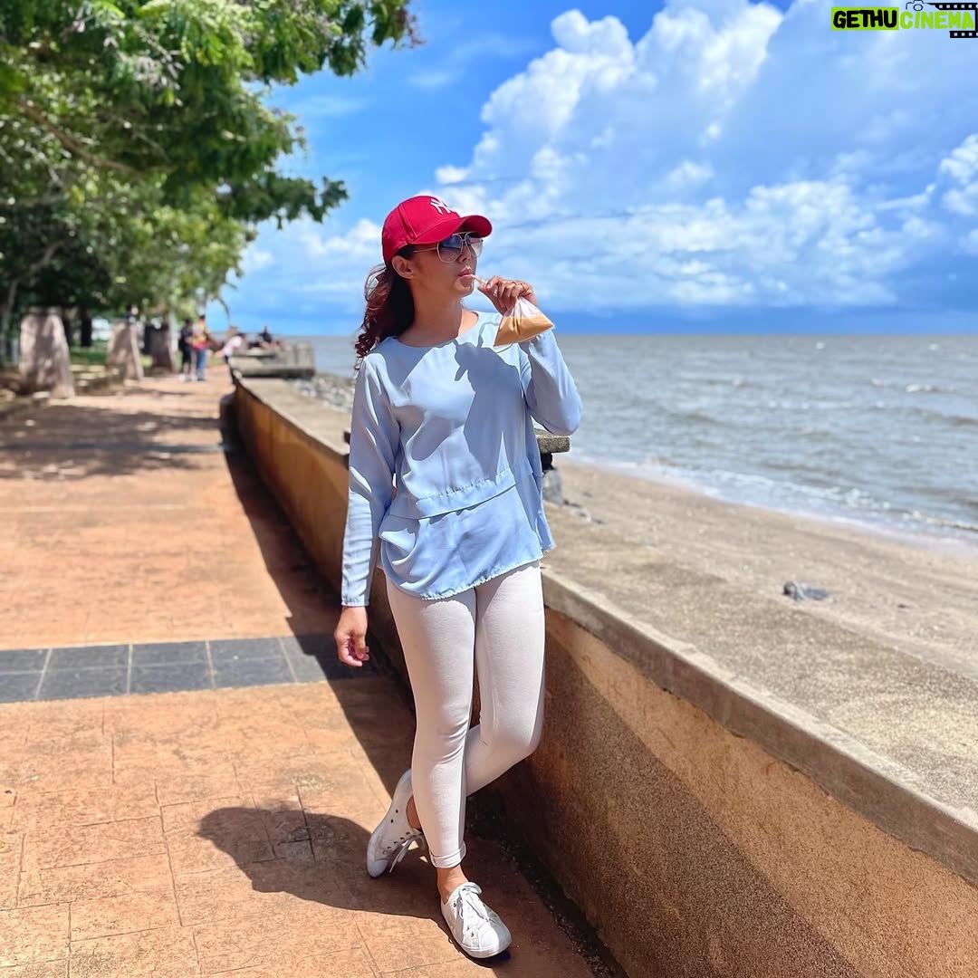 Azar Azmi Wiki, Biography, Age, Gallery, Spouse and more