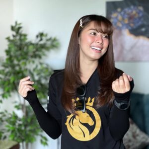 Azar Azmi Instagram - Doakan perjalanan hari ini ke N9 dan Melaka berjalan lancar dan kami satu team selamat pergi dan pulang serta Dilindungi olehNYA…
Saya doakan anda semua dikurnia sihat tubuh badan dan sentiasa dibawah lindunganNYA…ameen…
.
.
MISI BANTUAN KHAS LOCKDOWN
Istana Salatin Negeri Sembilan
YAM Tengku Tan Sri Azlan ibni
Almarhum Sultan Abu Bakar
.
Misi bantuan ke
Negeri Sembilan dan Melaka
Khamis 15.07.2021
.
Saluran sumbangan
155015128712
Maybank
Azar Azmi
.
.
.
.
#donthatespreaslove
#kautungguakudatang
@snowybyazarazmi
@pristineimprint
@_snowyfamily_
@mohdhazreenmohdsapri
.
.
لَا حَوْلَ وَلَا قُوَّةَ إِلَّا بِاللهِ العَلِيِّ العَظِيْمِ
Saluran Sumbangan
Maybank
155015128712
Azar Azmi
