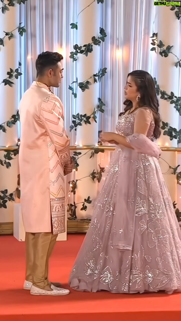 Azma Fallah - 293.3K Likes - Yeh Safar Yehi Khatam Hota Hai…… 
Lekin kuch bolna zarur chahugi ki mene dil se kisi ko bhut pasand kia.. pyar bhut chota word hai but i was obsessed with him.. mene apna 100% diya and i was sure he also used to like me … but shayad mera pyar bhut zyada tha aur jab ap zyada pyar karte ho toh uski saza apko zarur milti hai 🙂💔 #dhoka @engagedofficial