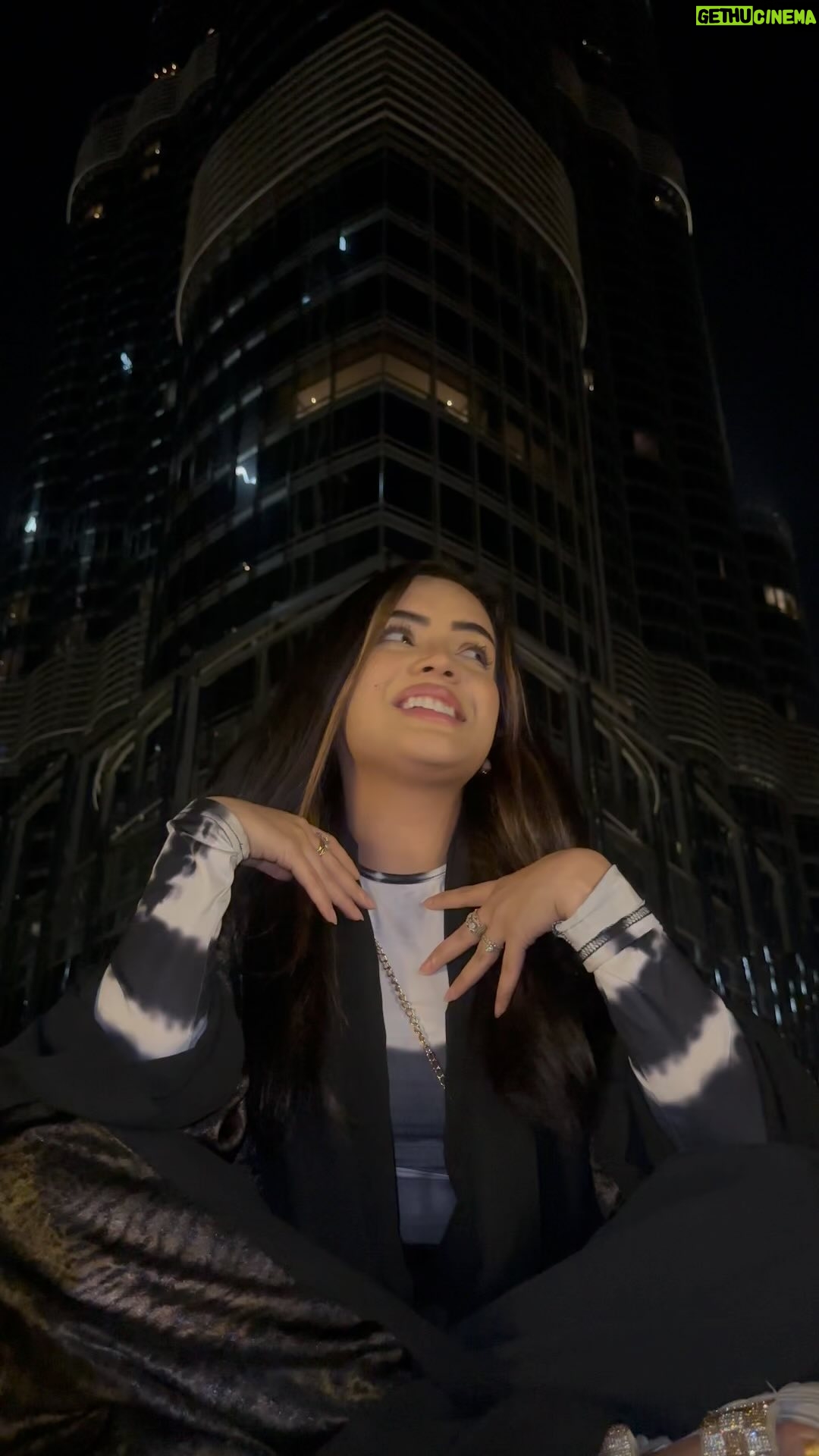 Azma Fallah - 150K Likes - India mein nahi milta hai isliye Dubai Gayi😤♥️🤣
