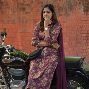 Baani Sandhu Instagram - Jassi Te Yodha Milange tuhanu Saarean nu theatres ch 13 June Nu šš
8 Days to Go š Dakuan Da Munda šš