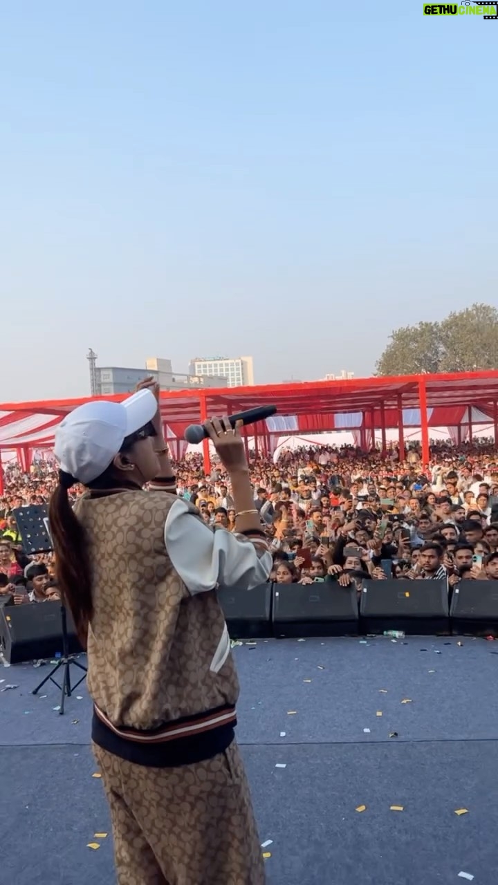 Baani Sandhu - 206.2K Likes - Thankewwww Gurgaon ☺️☺️👏👏 Lala Lala Kraati Aj Gurgaon ne 😀😀
Chairman , Director and President Of Honda from Japan dancing on Affair song 😀😀 Punjabi Samjh nahi aundi Japan ton aea nu But enjoy poora kar re aw 😀👏