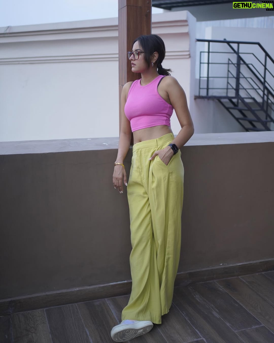 Baani Sandhu - 112.6K Likes - Raw Pictures 🫶🫶
EP will out In August 2023 🫶🫶 
.
.
.
.
📸 @mr.jphotography_ 
👩‍🦰 @hairstylist_karan_