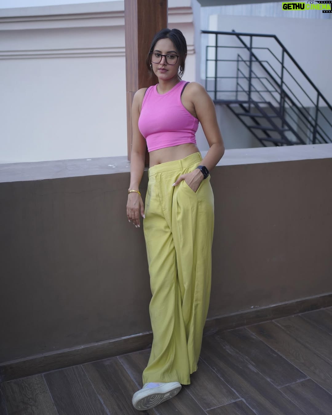 Baani Sandhu - 112.6K Likes - Raw Pictures 🫶🫶
EP will out In August 2023 🫶🫶 
.
.
.
.
📸 @mr.jphotography_ 
👩‍🦰 @hairstylist_karan_