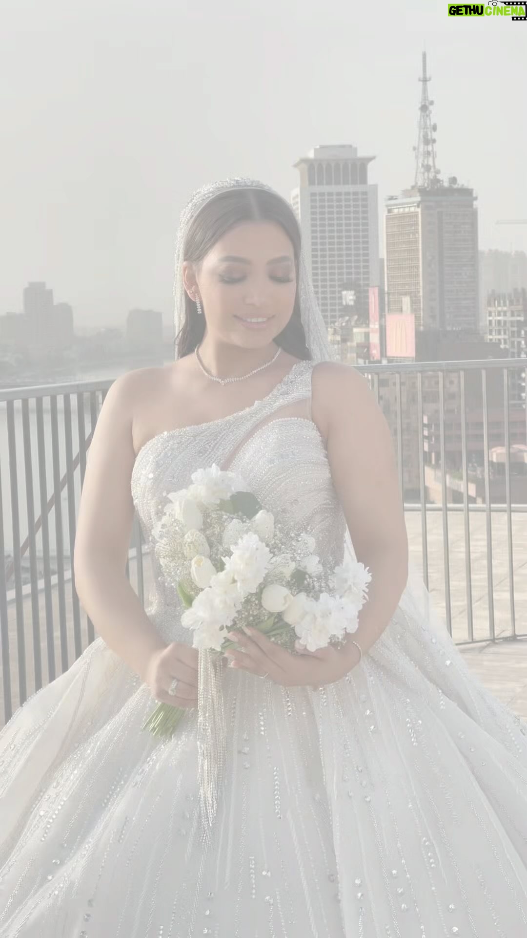 Badria Tolba - 23.9K Likes - @zeinaelnaggar تسلم ايدك وعيونك الحلوة علي مكياچ عروستى موكا فعلا أختيارها ليكي مش من فراغ ربنا يوفقك ياجميلة💝