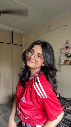 Baishali Sinha Instagram - Got this jersey because nitish bhai requested it ✨Persistent rehna toh koi @nrj_2302 bhai se sikhe 😊 thank you @coolkicksind for always delivering cool jerseys ⭐️