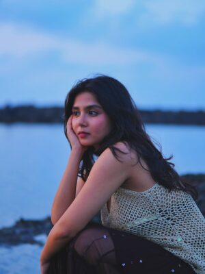 Baishali Sinha Instagram - @sausinbis ne kaha zyada saturation nahi ho Gaya ? Maine kaha thoda nahi full sunshine energy vibe dena hai 🤣 photo credit to the talented @sausinbis ⭐️