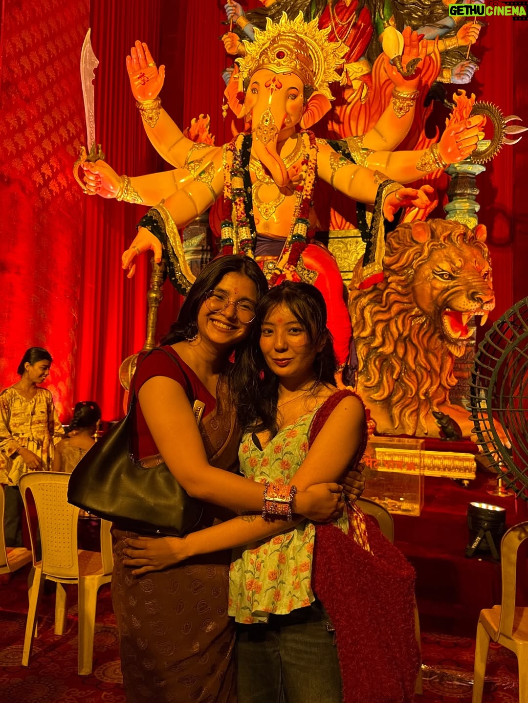 Baishali Sinha - 43.3K Likes - O my friend ganesha tu rehna sath hamesha 😭