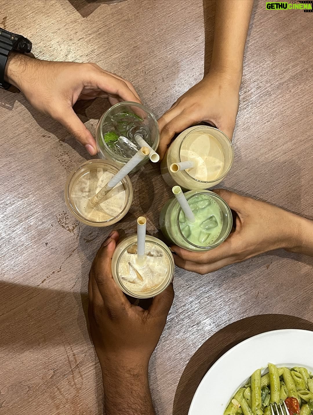 Baishali Sinha - 17.8K Likes - A random cafe with my people oh yes !