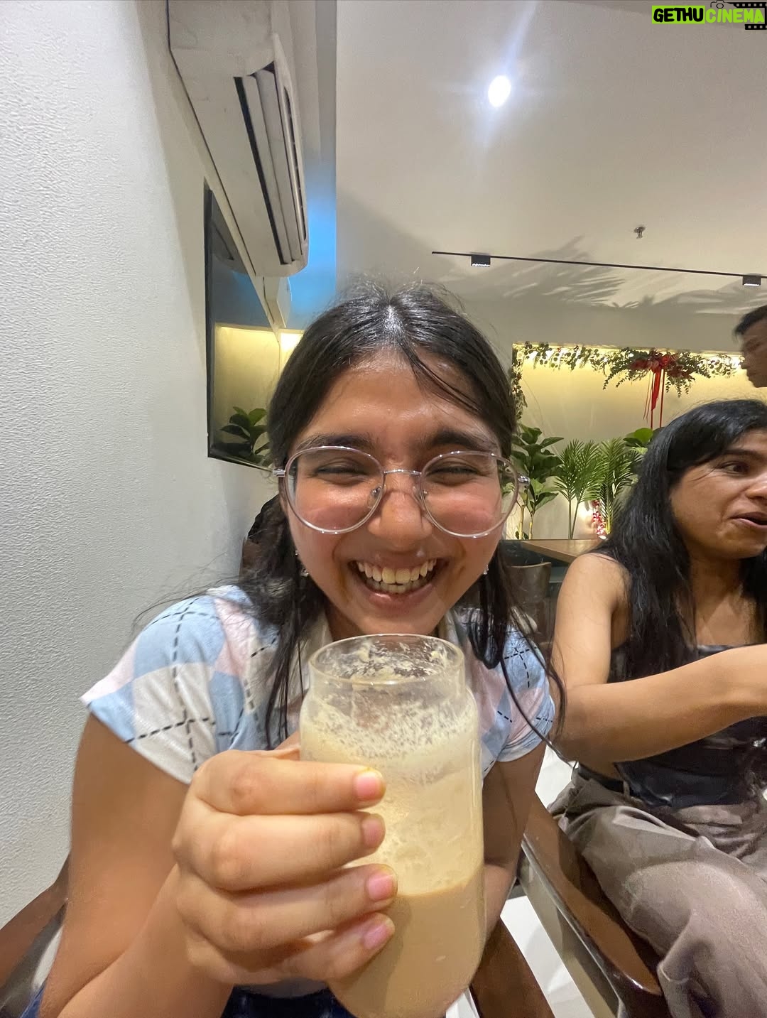 Baishali Sinha - 17.8K Likes - A random cafe with my people oh yes !