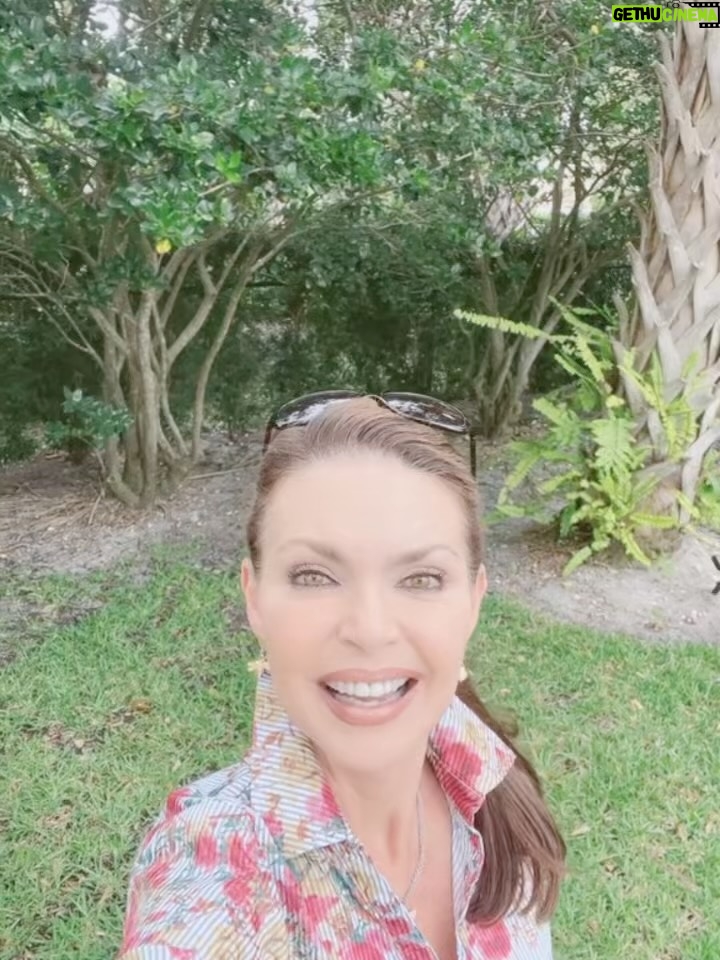 Bárbara Palacios - 3 Likes - No permitas que las circunstancias cambien en ti, el deseo de alcanzar el Propósito de Vida que DIOS te concedió 💫

“Por nada estéis afanosos, sino sean conocidas vuestras peticiones delante de Dios en toda oración y ruego, con acción de gracias. Y la paz de Dios, que sobrepasa todo entendimiento, guardará vuestros corazones y vuestros pensamientos en Cristo Jesús.”
‭‭Filipenses‬ ‭4‬:‭6‬-‭7‬ ‭ (RVR1960‬‬)🔥

“La paz os dejo, mi paz os doy; yo no os la doy como el mundo la da. No se turbe vuestro corazón, ni tenga miedo.”
‭‭S. Juan‬ ‭14‬:‭27‬ ‭ (RVR1960‬‬)🔥

DIOS te Bendiga Inmensamente ❤️

#PropositoDeVida #GraciasDios #inspiración #Inspiration #SerMejorQueAyer #DIOS #BarbaraPalacios #MissUniverse #Speaker #Author #Teologa  #Autora #Conferencista #Evangelista #LifeCoach #InspiradoraUniversal
