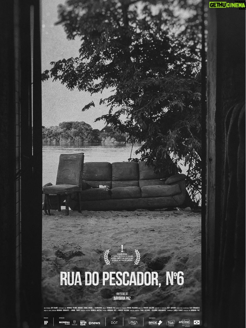 Barbara Paz - 3K Likes - Rua do Pescador N6  com seu espanto perante o trágico  tem emocionado .. . .@festivaldecinemadegramado Obrigada por estender o tapete vermelho para os meus persongens que ainda lutam para sobre(viver) depois de um fim .. Obrigada todos os meus queridos amigos da Ilha da Pintada. Eternizamos essa historia nesse pequeno retrato . Obrigada por dividirem  suas  vidas suas dores e sua luta por pertencimento e amor por essa terra ! Nosso Rio  Grande do Sul ! Brindamos a vida ! 

obrigada @palavra.assessoria vcs foram incriveis ! 
fotos @edison_d_vara 
Obrigada @bonitocinesur  Festival de Bonito na sua terceira edicao mostramdo que veio para ficar. Lindo ! potente ! Obrigada !  @elisregina_photo @nilson_rodrigues_f e todo o júri por ter nos presenteado como Melhor Filme Ambiental 2025 

obrigada todos os meus grandes parceiros @morenafilmes @globonews @canalbrasil @moovie_productions  @d@cinemateca.brasileira @marizaleao  @tiagorezende  @ledugarcia 

quero agradecer o maravilhoso @dezoito35  que nos recebeu tao bem e nos alimentou com a melhor comida do sul !
obrigada @marcio.p.carvalho 
obrigado minha amiga pela parceria sempre @dudabrack 

Obrigada minha equipe que sem vocês não existria esse filme. Somos um time de potências.

@danielamazzilli @brunopolidoro_ @tajestheo @marcelo.armani @richardftavares @lancafilmes @vallone_montagem @___brentt  @antoniovenancio @_chico_dot 
obrigada @primeiroplanocom nossa assessoria maravilhosa @anna4m_ 

parabéns @rodferrante e @andre_tadeu_mix  @vallone_montagem @renatoborghettioficial  pelos os Kikitos!! .juntos somos fortes . 

obrigada @joao_pimenta pelo o look maravilhoso sempre juntos nos melhores momentos! 

e  a estrada da Rua do Pescador N6 continua …continuaremos mostrando esse retrato pelo o mundo …. já já chegando em outros grandes festivais .