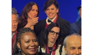 Barbara Paz Instagram - Muito honrada de ter sido uma das agraciadas a medalha da ORDEM DO MÉRITO CULTURAL. Orgulho de ser uma artista brasileira !!! . Obrigada presidente @lulaoficial obrigada Ministra @margarethmenezes obrigada Secretário @marciotsantos Um dia histórico para nossa cultura .
Essa é a maior honraria pública do setor cultural brasileiro, que condecora pessoas que contribuem com a nossa cultura e transformam o país.
Reinaugurando o belissimo Palácio Gustavo Capanema, um ícone da arquitetura modernista do país que estava abandonado há anos.
Muitos artistas, instituições, entidades ..sendo homenageadas - assim como Eunice Paiva e Marcelo Rubens Paiva e todos de “Ainda estou aqui “ uma linda Homenagem a esse grande filme que nos trouxe um Oscar e que eternizou essa família para jamais a ditadura ser esquecida !
VIVA A CULTURA BRASILEIRA !!!! VIVA o @minc minc @govbr