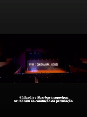 Barbara Paz Instagram - PRÊMIO GRANDE OTELO DO CINEMA BRASILEIRO! que noite histórica !
Parabéns a todos indicados , premiados reverenciados!  Parabéns ACADEMIA BRASILEIRA DE CINEMA @academia_brasileira_de_cinema  @renata_magalhaes  @paulomendonca @jefersondebr  @ariadnemazzetti @allandeberton @fillardis @dudabrack @canalbrasil @globoplay  @globofilmes @simonezuccolotto  @batman_zavareze @palavra.assessoria  e todos envolvidos que fizeram essa linda noite acontecer ! . 

como diria Orson Welles 
O cinema é o fluxo constante do sonho !