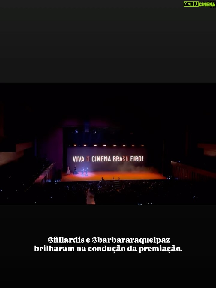 Barbara Paz - 2.2K Likes - PRÊMIO GRANDE OTELO DO CINEMA BRASILEIRO! que noite histórica !
Parabéns a todos indicados , premiados reverenciados!  Parabéns ACADEMIA BRASILEIRA DE CINEMA @academia_brasileira_de_cinema  @renata_magalhaes  @paulomendonca @jefersondebr  @ariadnemazzetti @allandeberton @fillardis @dudabrack @canalbrasil @globoplay  @globofilmes @simonezuccolotto  @batman_zavareze @palavra.assessoria  e todos envolvidos que fizeram essa linda noite acontecer ! . 

como diria Orson Welles 
O cinema é o fluxo constante do sonho !