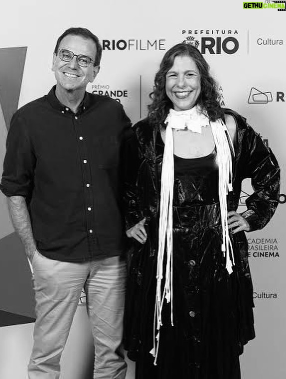Barbara Paz - 2.2K Likes - PRÊMIO GRANDE OTELO DO CINEMA BRASILEIRO! que noite histórica !
Parabéns a todos indicados , premiados reverenciados!  Parabéns ACADEMIA BRASILEIRA DE CINEMA @academia_brasileira_de_cinema  @renata_magalhaes  @paulomendonca @jefersondebr  @ariadnemazzetti @allandeberton @fillardis @dudabrack @canalbrasil @globoplay  @globofilmes @simonezuccolotto  @batman_zavareze @palavra.assessoria  e todos envolvidos que fizeram essa linda noite acontecer ! . 

como diria Orson Welles 
O cinema é o fluxo constante do sonho !