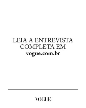 Barbara Paz Instagram - Enquanto levava sua exposição para Lisboa em maio passado, Bárbara Paz (@barbararaquelpaz), gaúcha, foi uma das milhares de pessoas que acompanharam pela tevê a catástrofe ambiental que se abateu sobre sua terra natal. Num misto de incredulidade e inquietude, sentiu que tinha que fazer algo a mais. Partiu para Porto Alegre, ainda que aviões não fossem permitidos de voar para lá, juntou uma equipe e registrou tudo o que pôde. O resultado é ‘Rua do Pescador, nº6’, seu novo documentário, que estreia nesta sexta-feira (04.04) em São Paulo dentro da mostra competitiva do festival ‘É Tudo Verdade’. “Não quis montar um filme melodramático. Isso que eu documentei é um ensaio sobre a tragédia”, contou a atriz ao editor de cultura e lifestyle @nomello. “Minha proposta era poder deixar registrado o que eu vi e senti lá. Eu e os gaúchos que estavam comigo e viram tudo de perto”, completou. Deslize o carrossel para saber mais e em vogue.com.br, você encontra a entrevista com a diretora na íntegra, mais todos os detalhes sobre a 30ª edição do festival internacional de documentários, que reúne mais de 80 produções de 30 países até o dia 13 de abril.