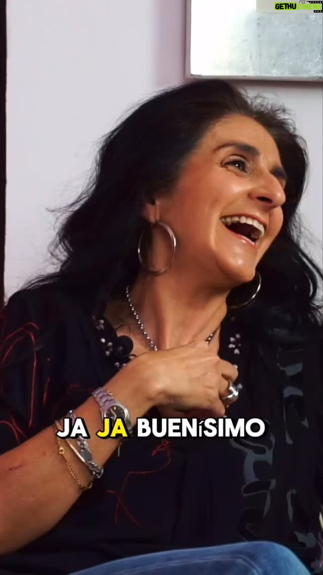 Bárbara Torres - 141 Likes - Bárbara Torres y Hugo Santos llegan con ocurrencias 🔥 y reflexiones que te van a encantar 🎤
🤣 Entre risas, anécdotas y un choque de acentos 🇦🇷 vs 🇲🇽, nos metemos al tema de los chavorrucos y lo que significa envejecer con orgullo. @barbaratorresmx @hugosantos11_ 

👉 No te lo pierdas, corre a ver el episodio completo en YouTube.

#Chavorrucos #RisasQueInspiran #Podcast