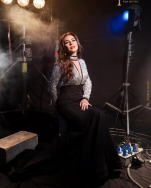 Basma Hassan Instagram - Always a pleasure and source of pride attending @cairofilmfestival 🖤🖤
Thanks due to
@saeedramzi for styling
@monaesmailmakeup
@alfredandmina
@fouadsarkisofficial
@maison7.official
And @norayoussef_photography for always capturing the moment 🖤🖤