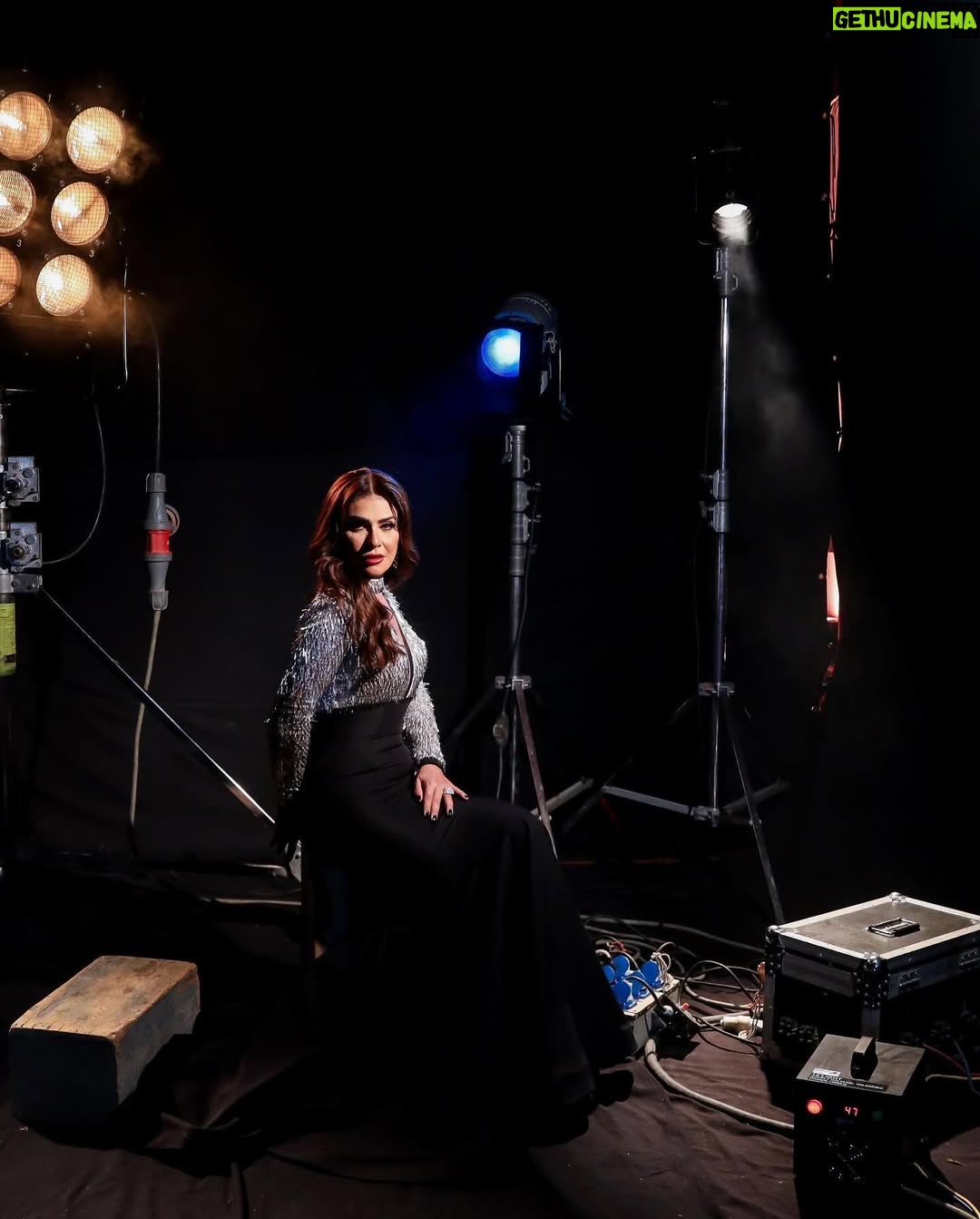 Basma Hassan - 2.9K Likes - Always a pleasure and source of pride attending @cairofilmfestival 🖤🖤
Thanks due to 
@saeedramzi for styling
@monaesmailmakeup 
@alfredandmina 
@fouadsarkisofficial 
@maison7.official 
And @norayoussef_photography  for always capturing the moment 🖤🖤