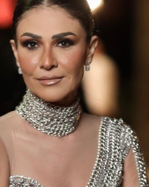 Basma Hassan Instagram - Oh how I enjoyed this look!! For the opening red carpet of @elgounafilmfestivalofficial in its 7th edition..
Special thanks due to
@kojakstudio for the dress
@glamour.jewellery for the jewelry
@maiarahmedd_ for the makeup
@alsagheersalons for the hair
@saeedramzi for putting it all together
@norayoussef_photography for ALWAYS capturing the best photos
And @injialiofficial for the video 🤩🤩🤩
PS.. in 🤍 with my Gianni Binni Sandals 😉
