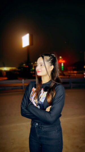Beauty Singh Rajput Instagram - Bura tab lagta h n .?? ❤️🩹
.
.
.
.
.
.
.
@beautyrajput25 #beautyrajput25
#ownvoice #insta #instagram #love #broke #viral