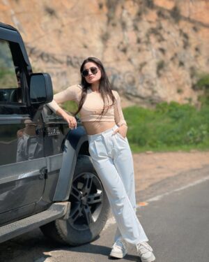Beauty Singh Rajput Instagram - Asli vibe toh pawan singh ke Gaane me hi hai 😃
.
.
.
.
.
.
.
@beautyrajput25 #beautyrajput25
#pic #picture #photooftheday #photography #photo