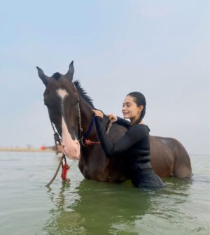 Beauty Singh Rajput Instagram - Horses don’t ask questions. Horses understand. 🫶🏻
.
.
.
.
.
.
.
@beautyrajput25 #beautyrajput25
#pic #picture #insta #instagood #instadaily #horse #riding #picoftheday
